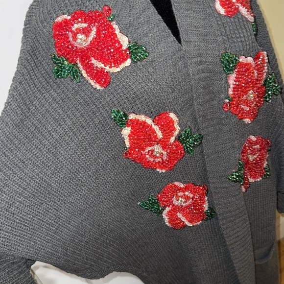 BRAND NEW WOMENS DESIGNED CARDIGAN ONE SIZE FOR SALE - Picture 4 of 17